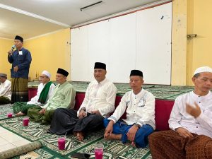 Buka Bersama Anak Yatim di Masjid Al-Ikhlas